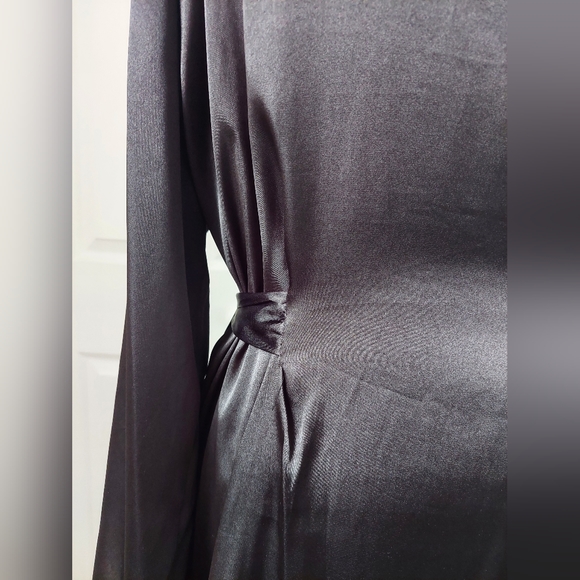 Silky robe with 2 ties - Picture 5 of 7